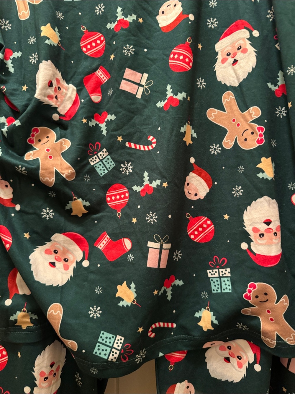Women’s Green Santa & Gingerbread Holiday Pajama Set - Picture 2 of 4